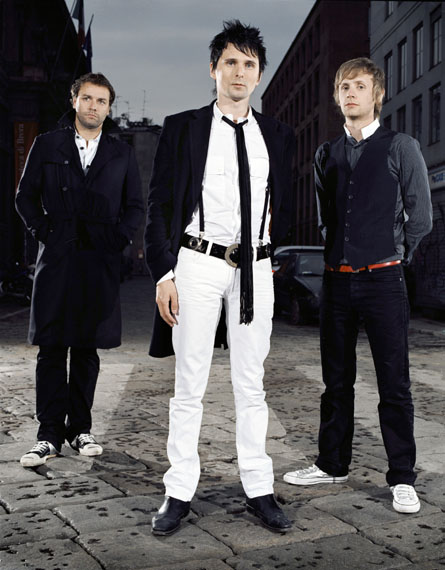 Muse

"Useless device, it won't suffice,I want a new game to play
When I am gone
It won't be long, before I disturb you in the dark"

Favourite songs: New born- Sunburn- Microcuts