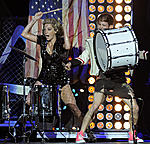 CACP116 Rihanna Concert LA(2)
