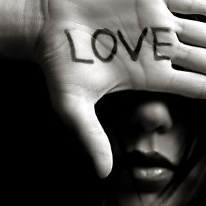 L O V E <3